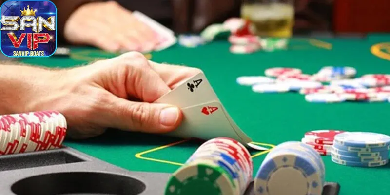 Học cách đánh vào tâm lý đối thủ khi chơi Poker